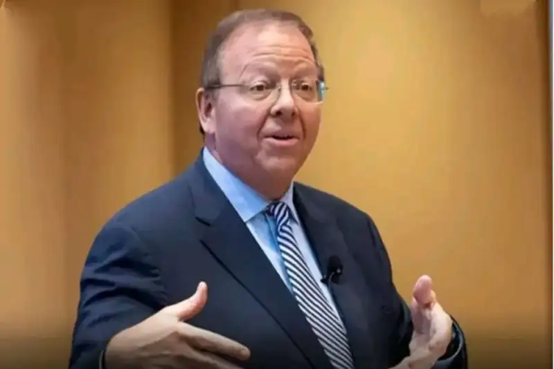 رابرت پیپ: ترامپ در کمترین زمان ممکن ایران را به یک ابرقدرت جهانی تبدیل کرد