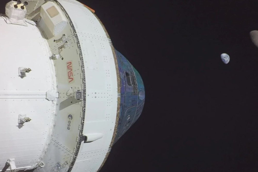 بازگشت فضانوردان ماموریت آرتمیس 2 به زمین پس از 10 روز سفر به دور ماه