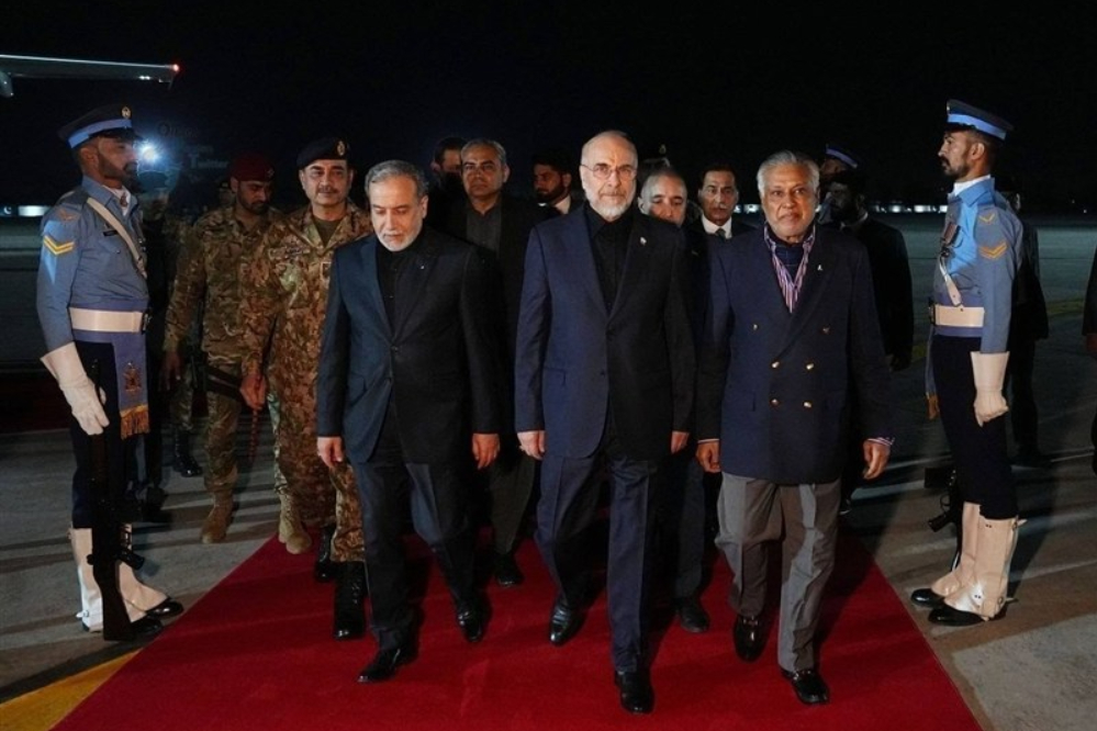 الوفد الإيراني برئاسة قاليباف في إسلام آباد..استيفاء حقوق الشعب