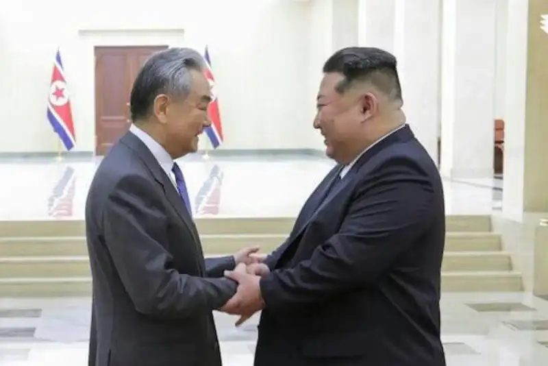 تأکید کیم جونگ اون بر گسترش روابط راهبردی با چین