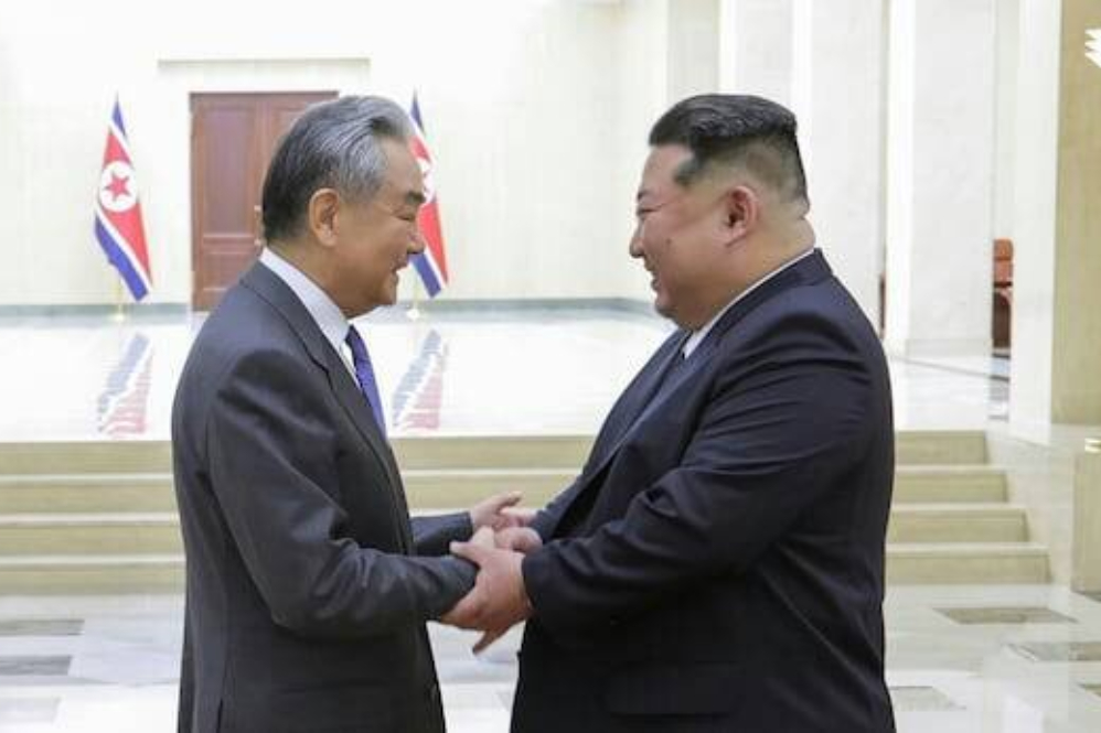 تأکید کیم جونگ اون بر گسترش روابط راهبردی با چین