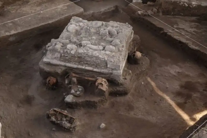 کشف محرابی که با جمجه انسان ساخته شده است!