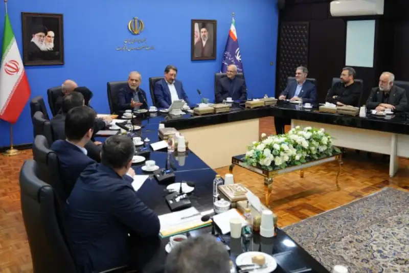 پزشکیان: در شرایط جنگی، هیچ‌گونه کمبود کالایی در کشور احساس نشد