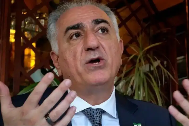 توهین سردبیر وال‌استریت ژورنال خطاب به رضا پهلوی