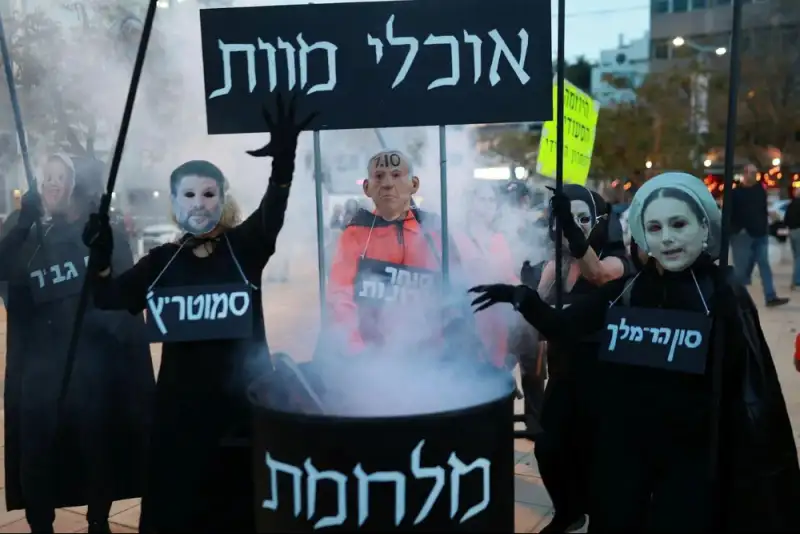 تظاهرات هزاران نفری علیه نتانیاهو در سرزمین‌های اشغالی+ فیلم