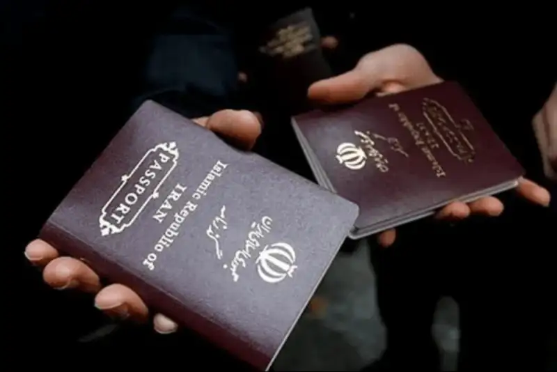 آیا می‌توان تابعیت ایرانی را از وطن‌فروشان سلب کرد؟