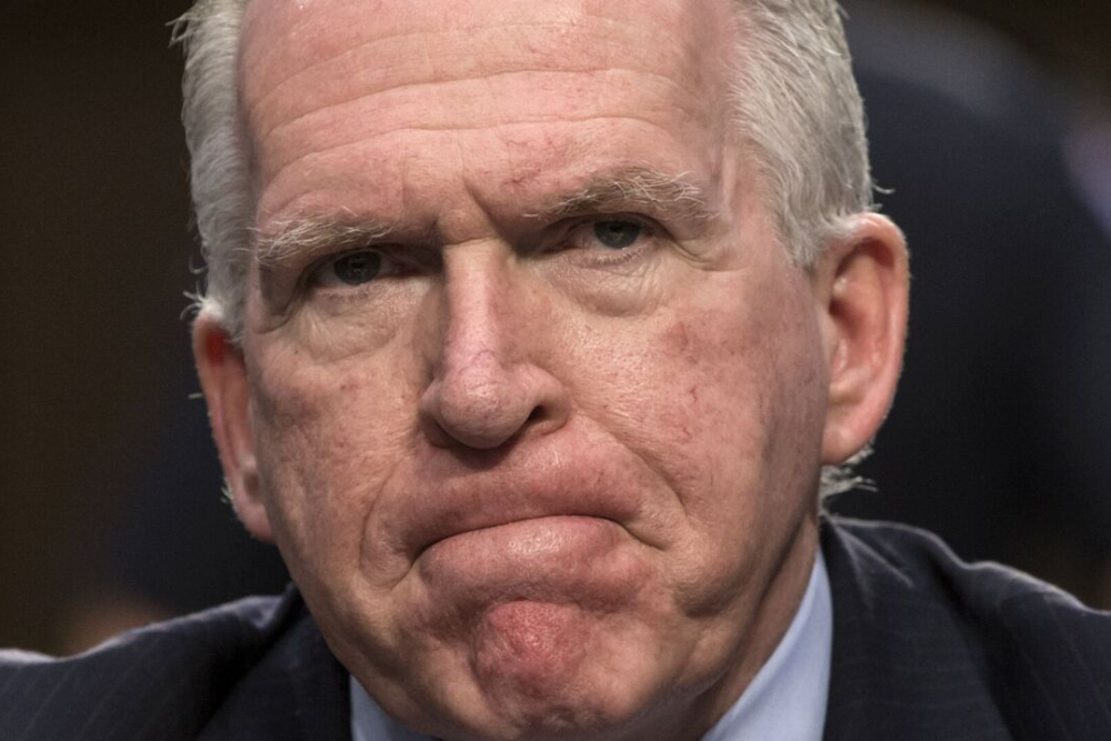 رئیس سابق سیا خواستار برکناری ترامپ شد