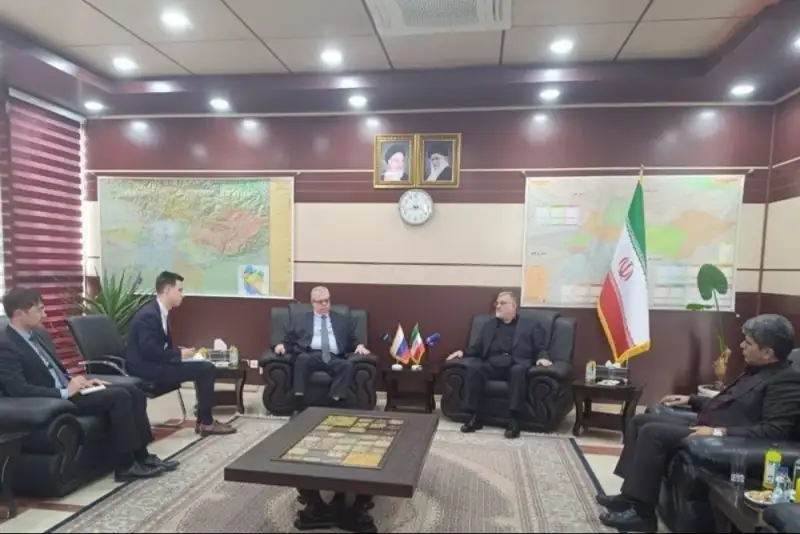 درطول جنگ چند حمله به تهران صورت رفت؟