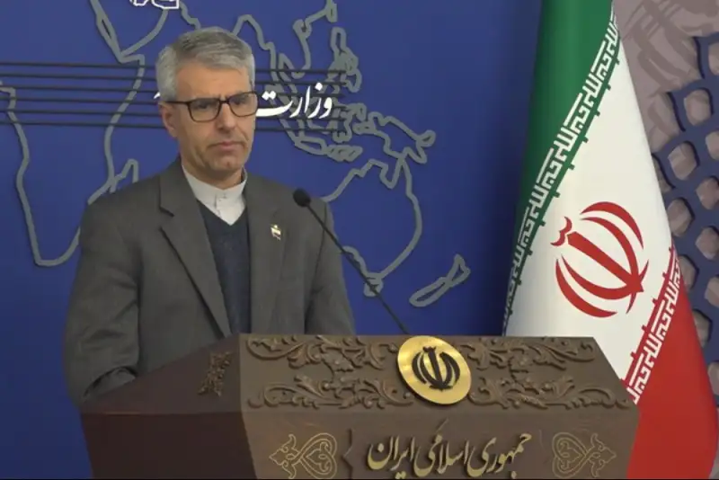 بقائی: توهین به پاپ تعرضی آشکار به ندای صلح‌خواهی است