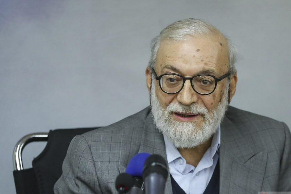 لاریجانی: با آمریکا فقط «معامله نقد» انجام شود