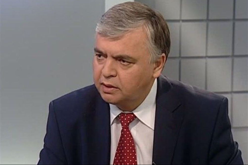 کارشناس روس: آمریکا با محاصره تنگه هرمز همه جهان را علیه خود می کند