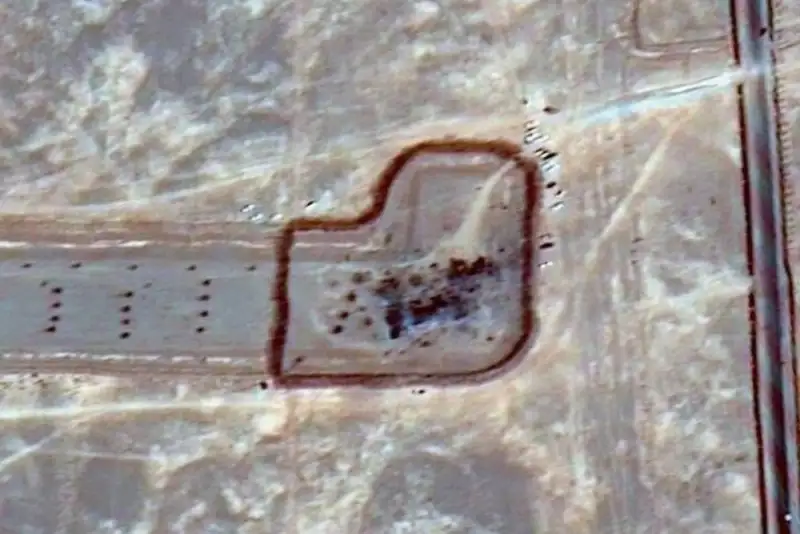 تصاویر ماهواره‌ای از وارد شدن خسارت به جنگنده‌ها و بالگردهای آمریکایی در اصفهان