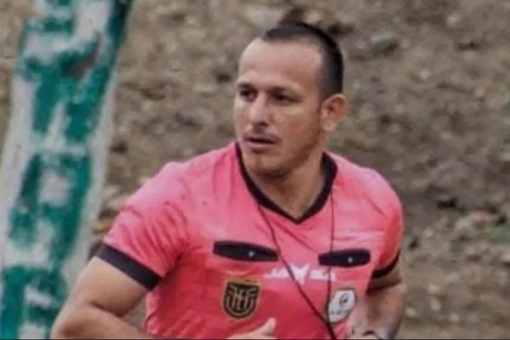 قتل تکان‌دهنده داور فوتبال در زمین بازی