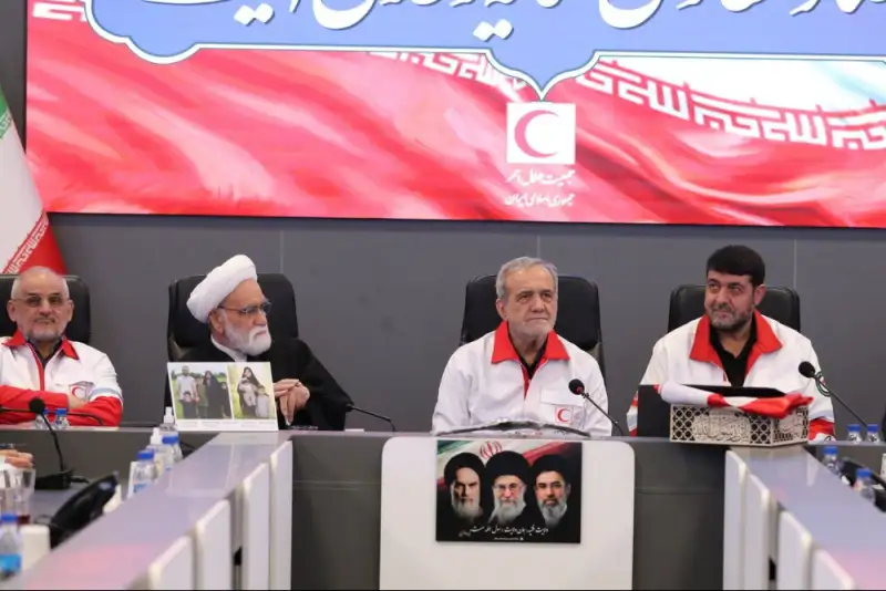 تاکید پزشکیان بر آمادگی کامل دولت جهت پشتیبانی از هلال احمر