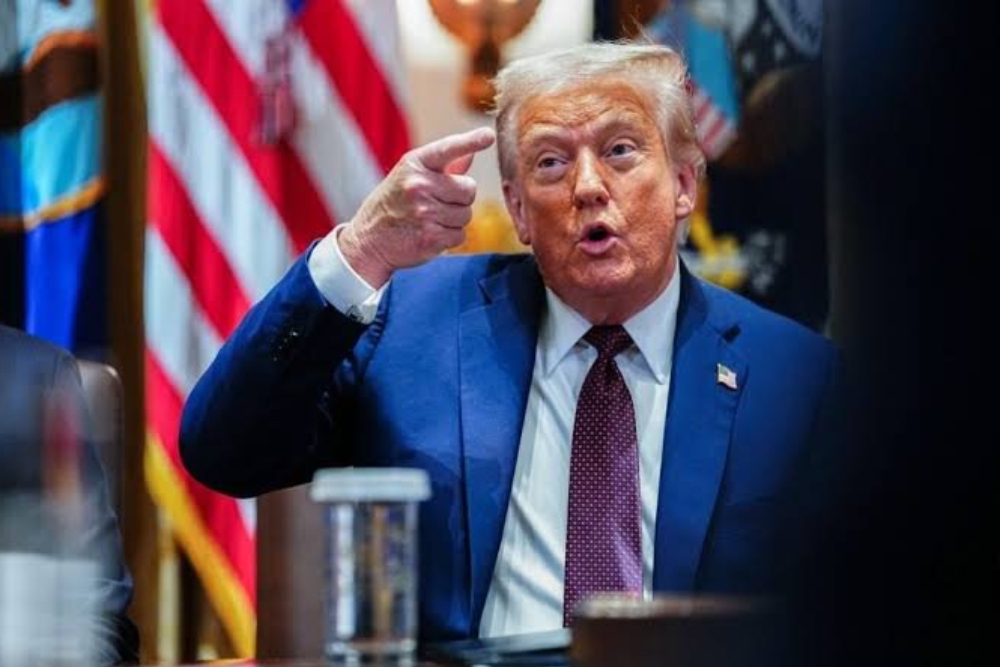 نگرانی نویسنده معروف از وضعیت سلامت روان ترامپ