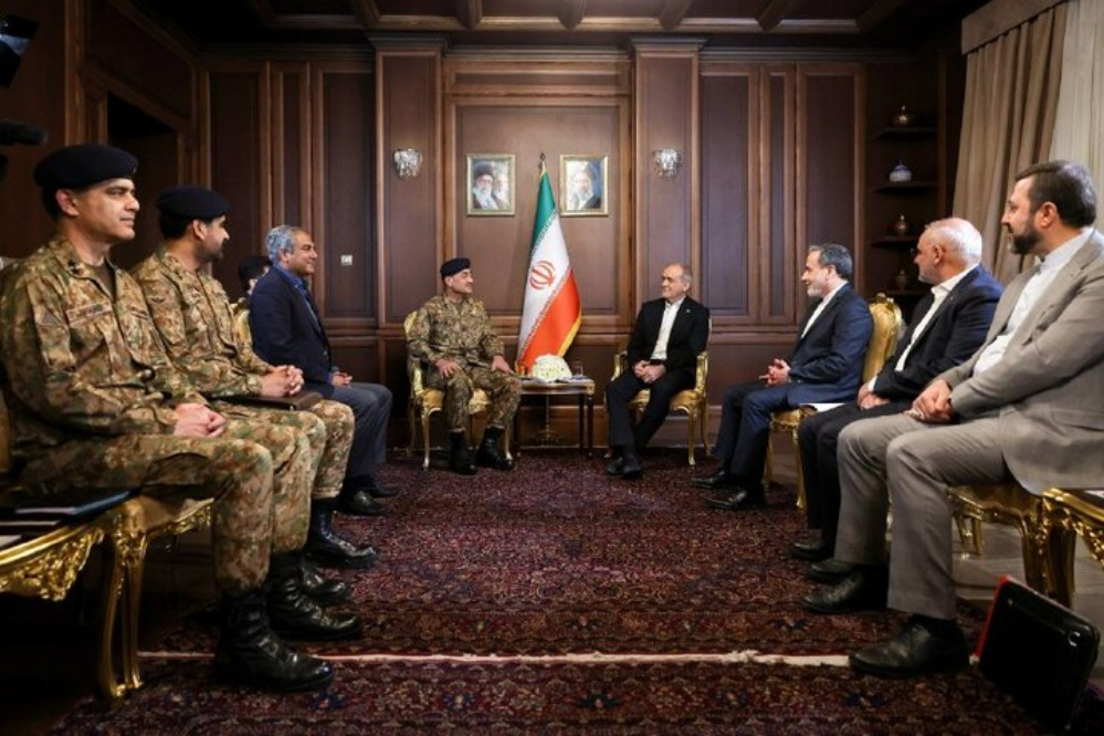 پزشکیان: ایران به دنبال بی‌ثباتی در منطقه نبوده و خواهان توسعه روابط با کشورهای همسایه است