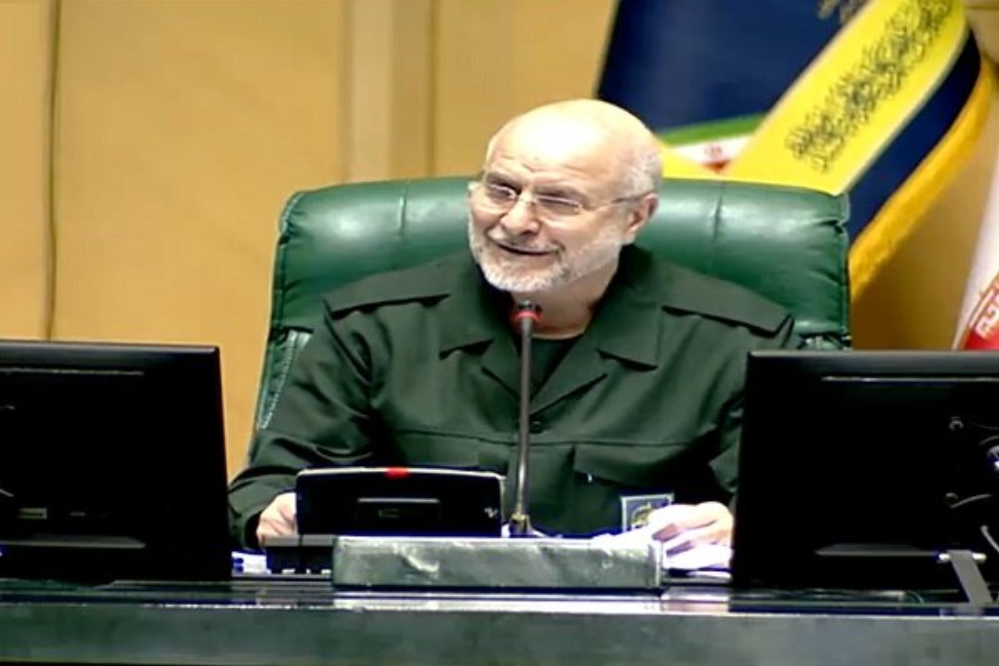 قالیباف: ارتش همواره حقیقت اقتدار و جانفشانی مردم را به نمایش گذاشته است