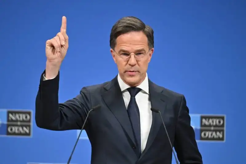 روته: احتمال خروج آمریکا از ناتو  کم است