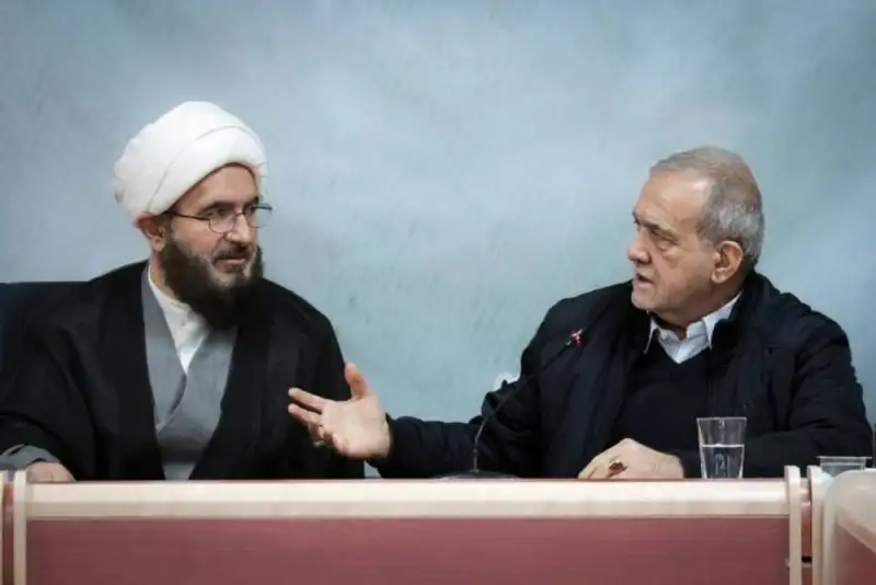 تاکید رئیس‌جمهوری بر نقش مساجد در ارتقای امنیت روانی جامعه