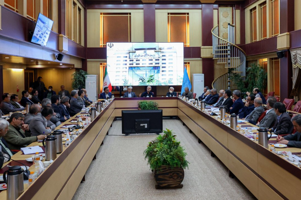 الرئيس بزشكيان: استمرار النزاعات لا يخدم مصلحة أي طرف