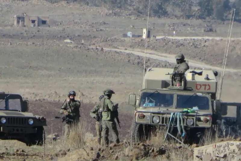 برای حمایت از نظامیان، با «تمام قوا» وارد شوید