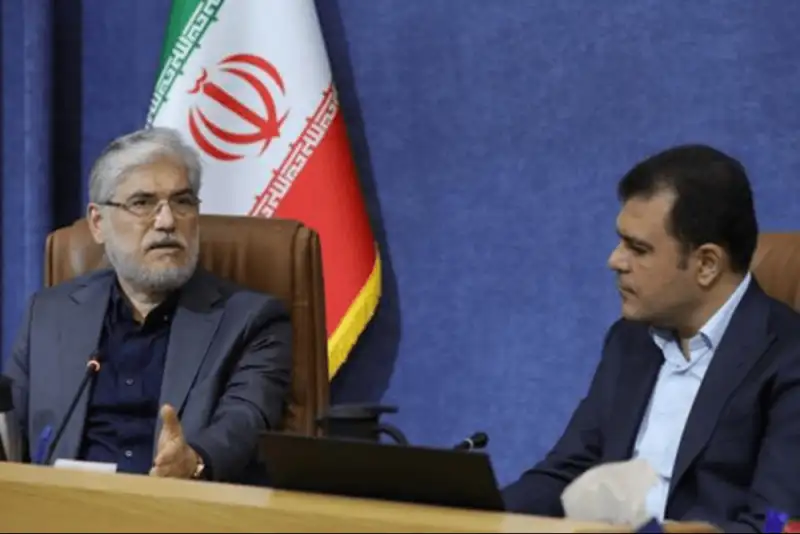 وزیر علوم خبر داد: حقوق اعضای هیئت علمی افزایش می‌یابد