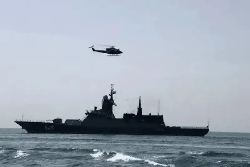 ابرنفتکش ایران از محاصره آمریکا عبور کرد