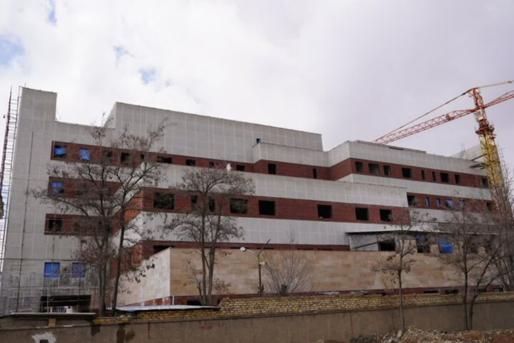 اقدام کم‌نظیر یک پرستار؛ اهدای 30 میلیارد تومان برای بازسازی بیمارستان روزبه