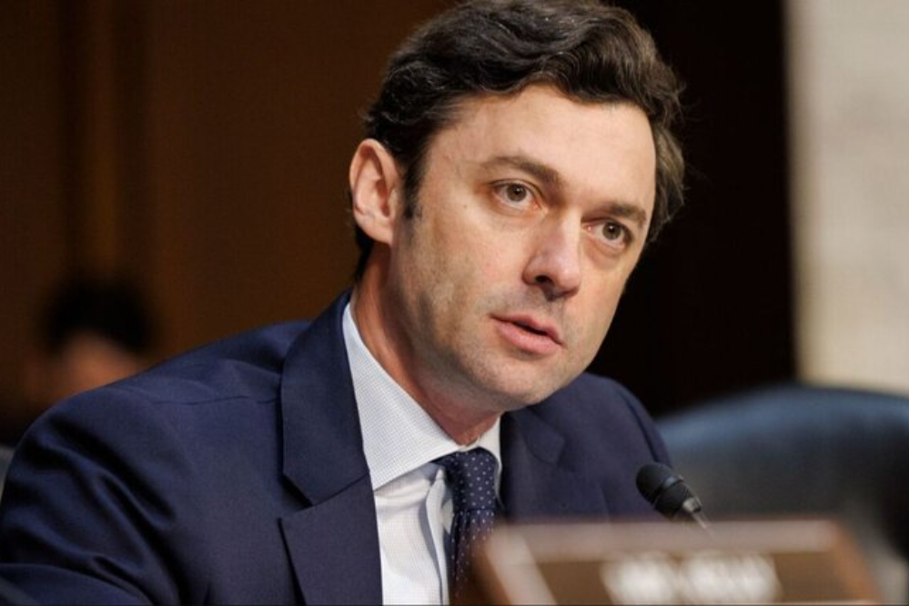 انتقاد سناتور آمریکایی از فساد بی‌سابقه در دولت ترامپ