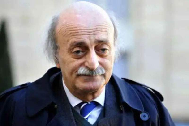 تاکید ولید جنبلاط بر بازگشت به توافق آتش‌بس با فرمول جدید