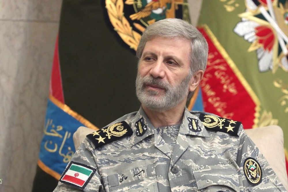 پیام سرلشکر حاتمی به مناسبت سالروز سپاه: اتحاد نیروهای مسلح ضامن امنیت کشور است