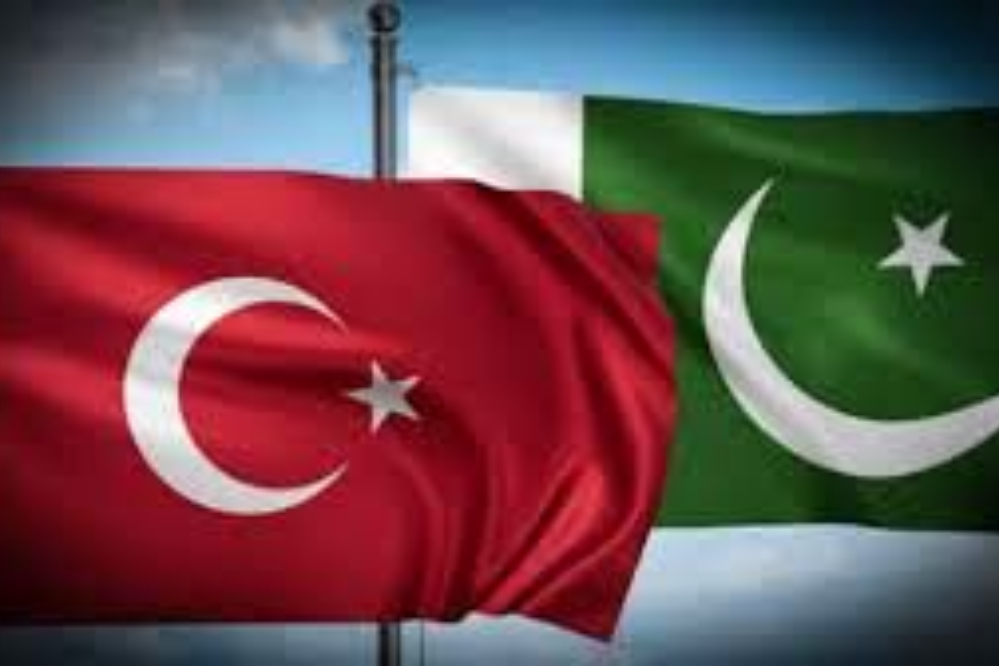 آنکارا و اسلام‌آباد در حال بررسی راه‌حل میانه برای مذاکرات ایران و آمریکا