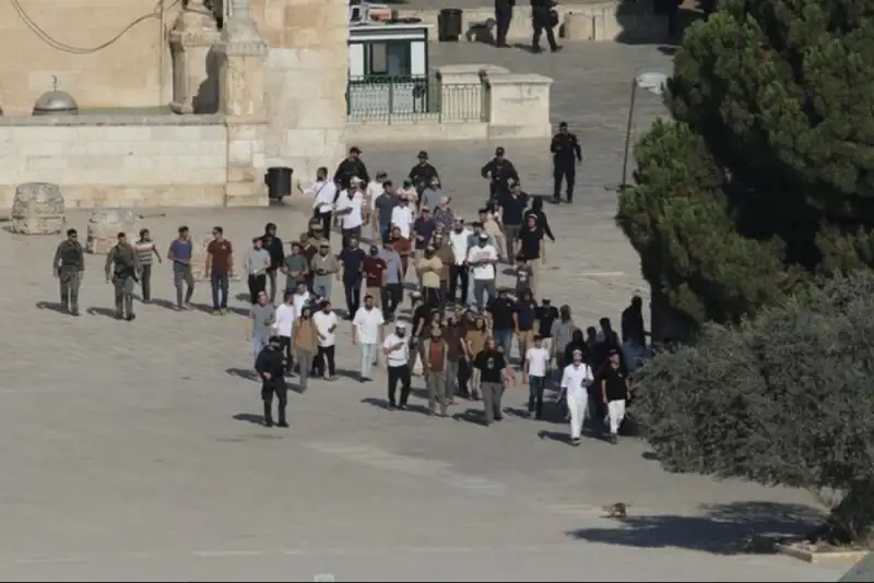 صدها شهرک‌نشین به مسجد الاقصی یورش بردند