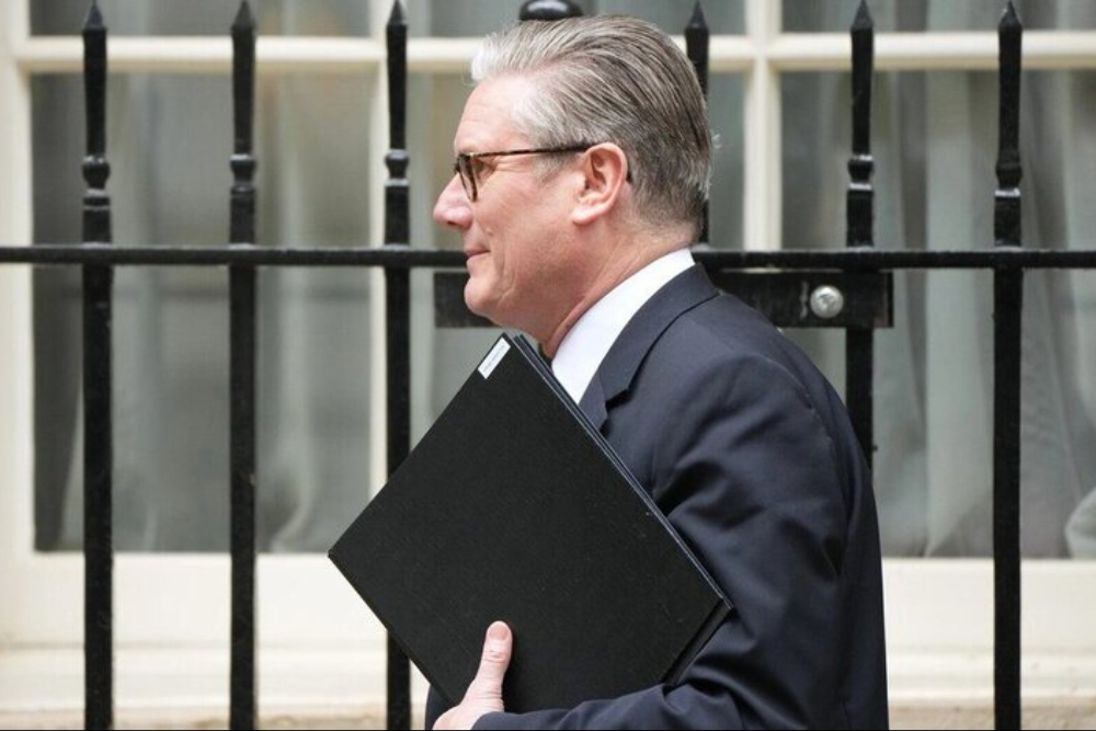 انتصاب سفیر برای آمریکا نخست وزیر بریتانیا را به دردسر انداخت