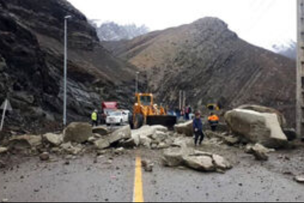 تکذیب یک شایعه/هیچ خودرویی در آزادراه پردیس مدفون نیست