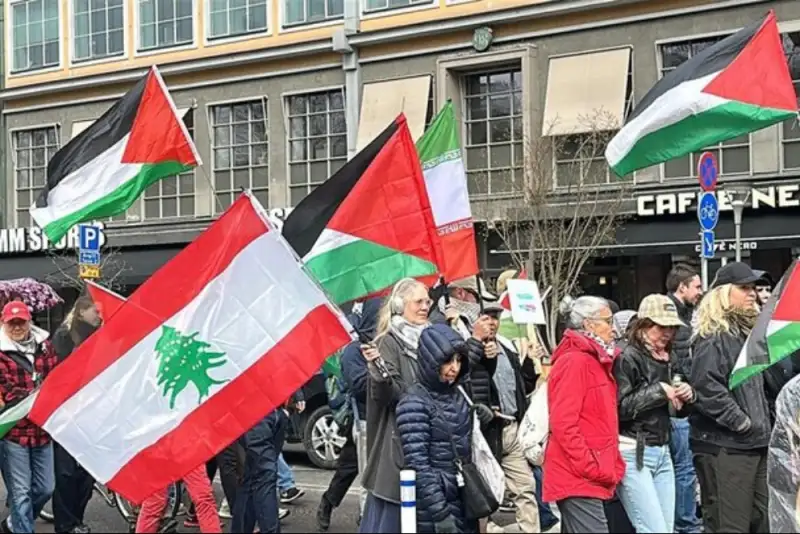 تظاهرات در استکهلم علیه حملات اسرائیل به غزه و ایران