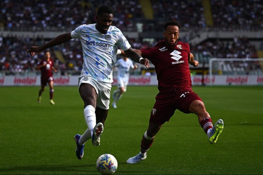 اینتر یک قدم دیگر به قهرمانی نزدیک شد