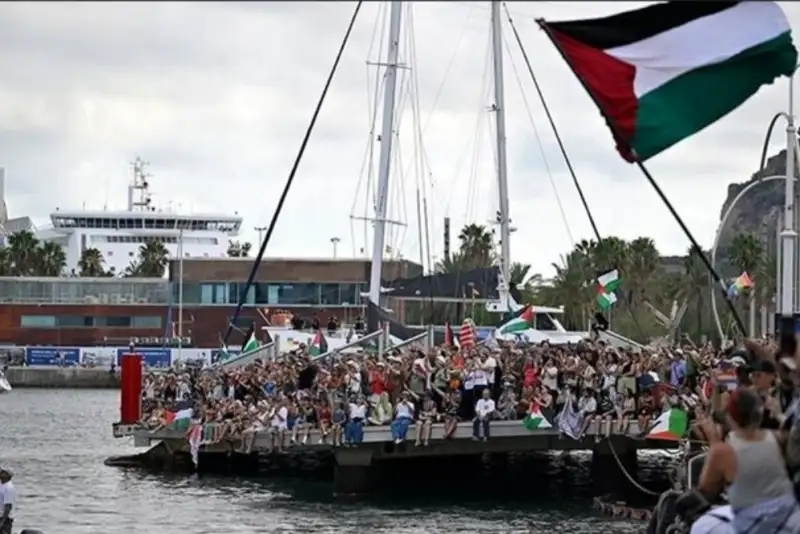 ناوگان جهانی «صمود» برای شکستن محاصره غزه حرکت کرد