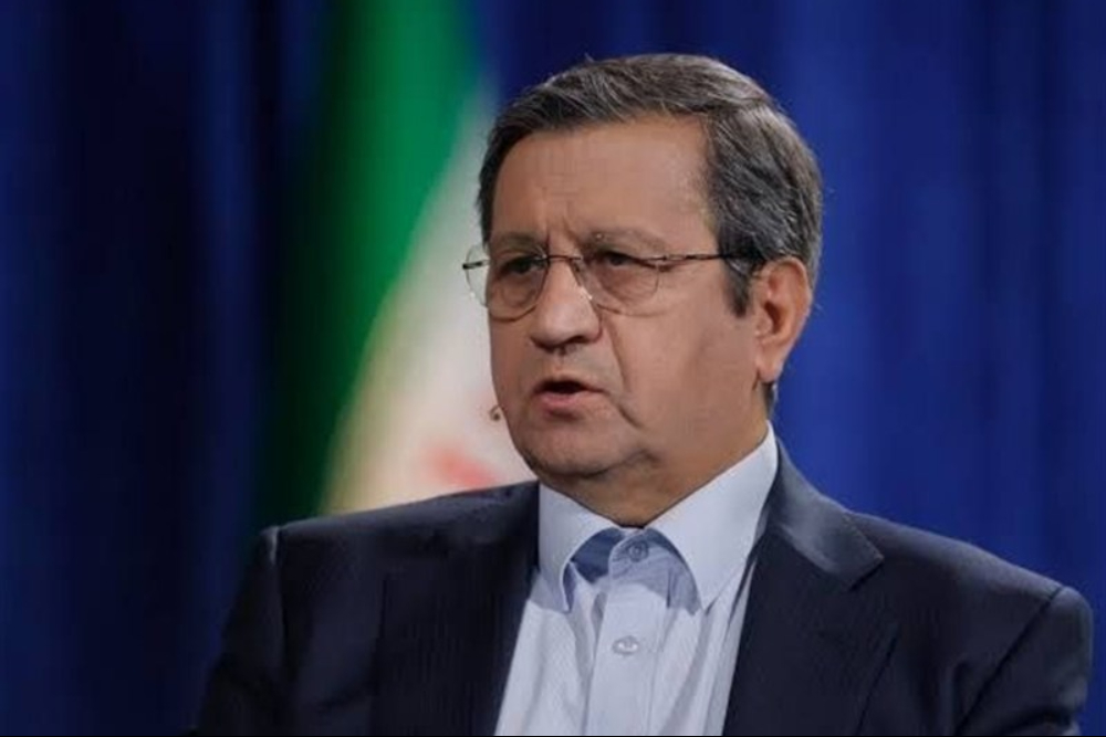 همتی: بانک مرکزی از بازسازی و نوسازی صنایع آسیب‌دیده حمایت می کند