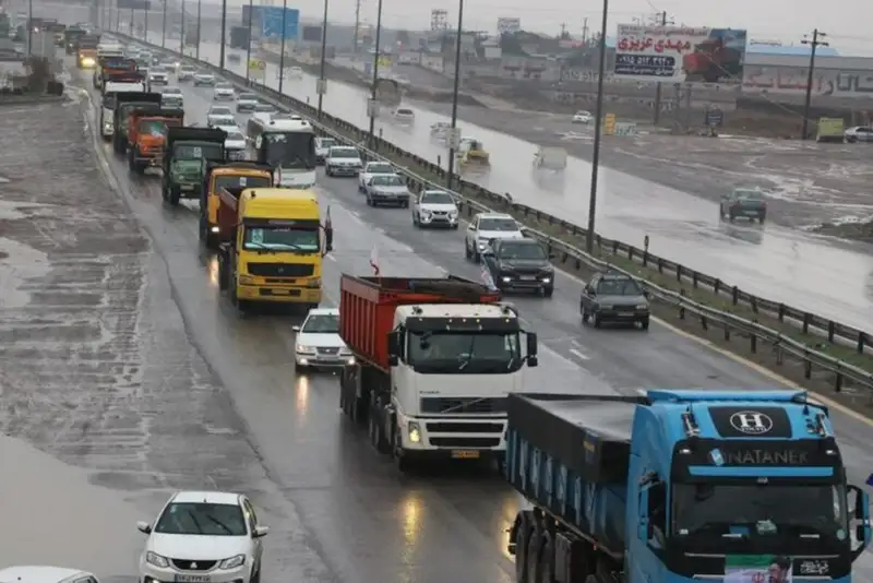 ترافیک سنگین در ورودی‌های تهران ؛ هشدار بارندگی در جاده‌های شمالی