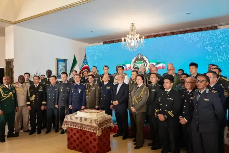 رحمانی فضلی: ایران تسلیم خواسته‌های غیرقانونی نمی‌شود