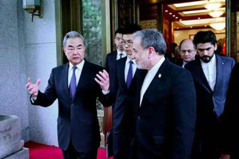 عراقچی: امیدواریم چین از چارچوب جدید برای دوران پس از جنگ در منطقه حمایت کند