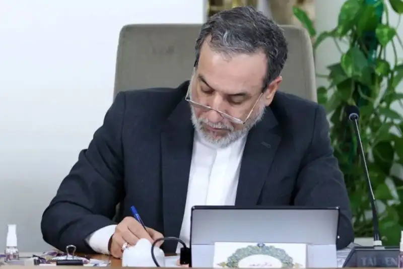 پیام تسلیت وزیر خارجه ایران به عضو شورای رهبری حماس