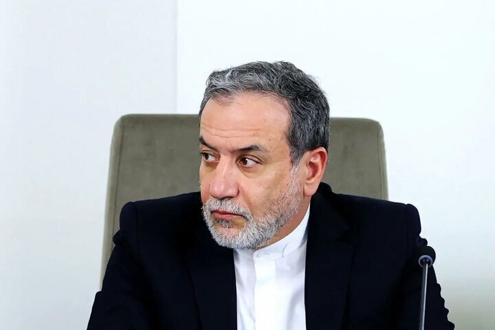 Iran not created any obstacles in Strait of Hormuz: Araghchi