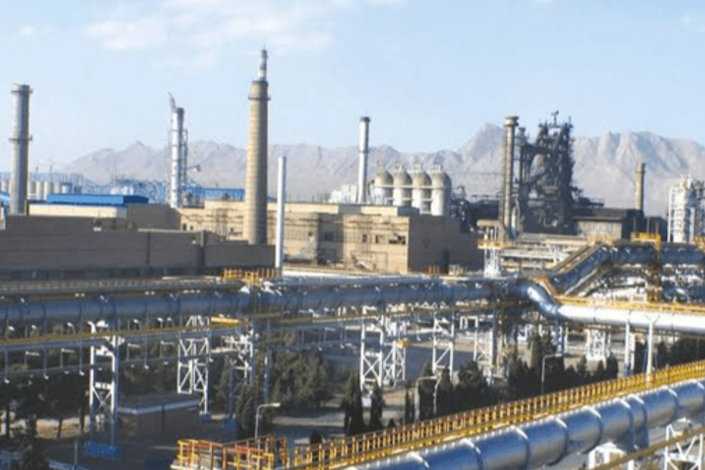 خداحافظی وزارت کار با «ذوب‌آهن»/ مادر فولاد ایران زیر چتر  یک بانک رفت
