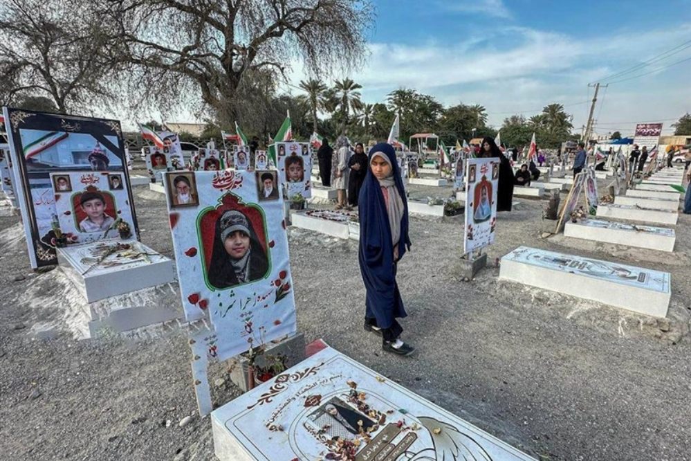 ممثل قائد الثورة الإسلامية: جريمة العدوان على "مدرسة ميناب" وثيقة تثبت الطبيعة الإجرامية للأعداء