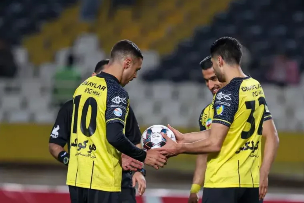سپاهان برای گرفتن مجوز حرفه‌ای دست به دامن AFC شد