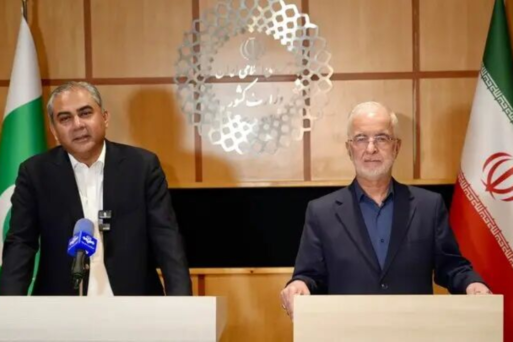 قدردانی از نقش پاکستان در میانجی گری/پیگیری افزایش تجارت 10 میلیارد دلاری دوجانبه