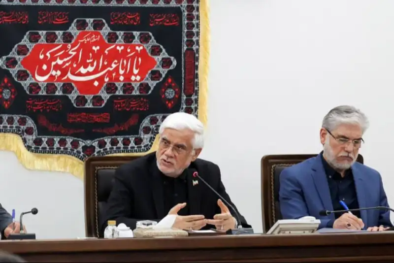 سیمایی رئیس کارگروه دانشگاهیان مراسم تشییع رهبر شهید شد