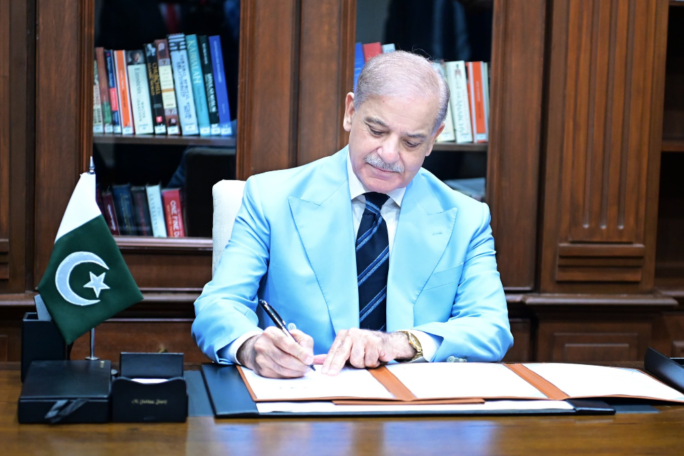 نخست وزیر پاکستان، به عنوان میانجی، یادداشت تفاهم اسلام آباد را امضا کرد